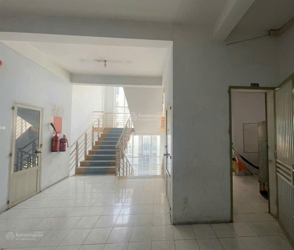 Cần bán gấp c/c d2 phú lợi p7 q8, thang bộ tầng 1 dt 76 m2, 2pn, 1wc, giá  2.180 tỷ. 0866 688 ***