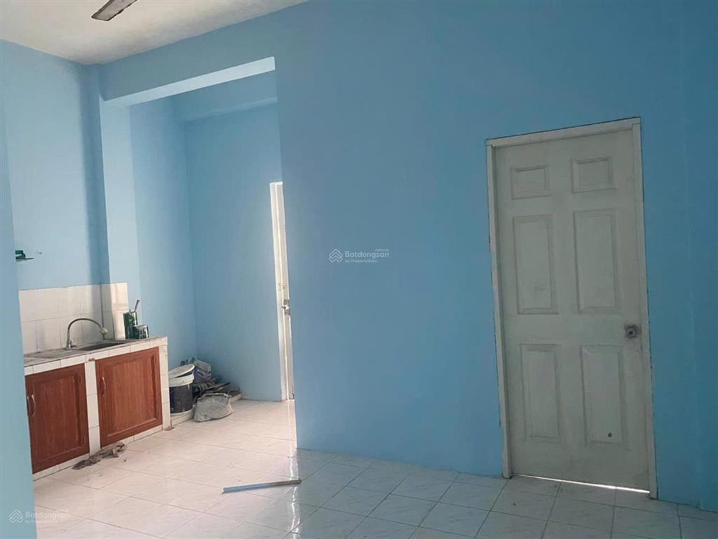 Cần bán gấp c/c d2 phú lợi p7 q8, thang bộ tầng 1 dt 76 m2, 2pn, 1wc, giá  2.180 tỷ. 0866 688 ***