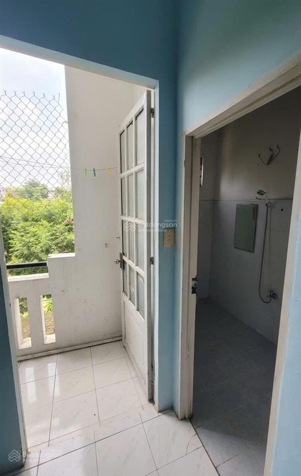Cần bán gấp c/c d2 phú lợi p7 q8, thang bộ tầng 1 dt 76 m2, 2pn, 1wc, giá  2.180 tỷ. 0866 688 ***