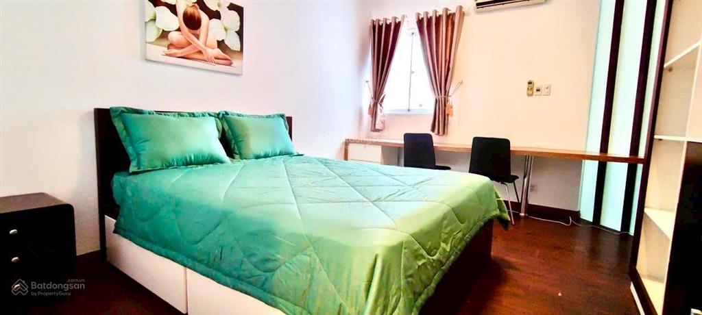 Cần cho thuê căn hộ penhouse central garden q1 dt 151m2, 3pn, 3wc, giá 30tr/tháng có tl 0866 688 ***
