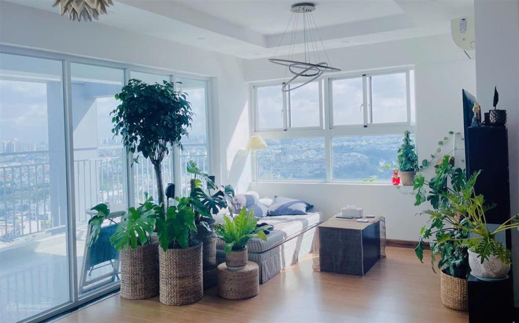 Cần bán ch penthouse sân vườn conic riverside p7, q8. dt 130m2 3pn, 2wc, sh 5,550 tỷ,  0866 688 ***