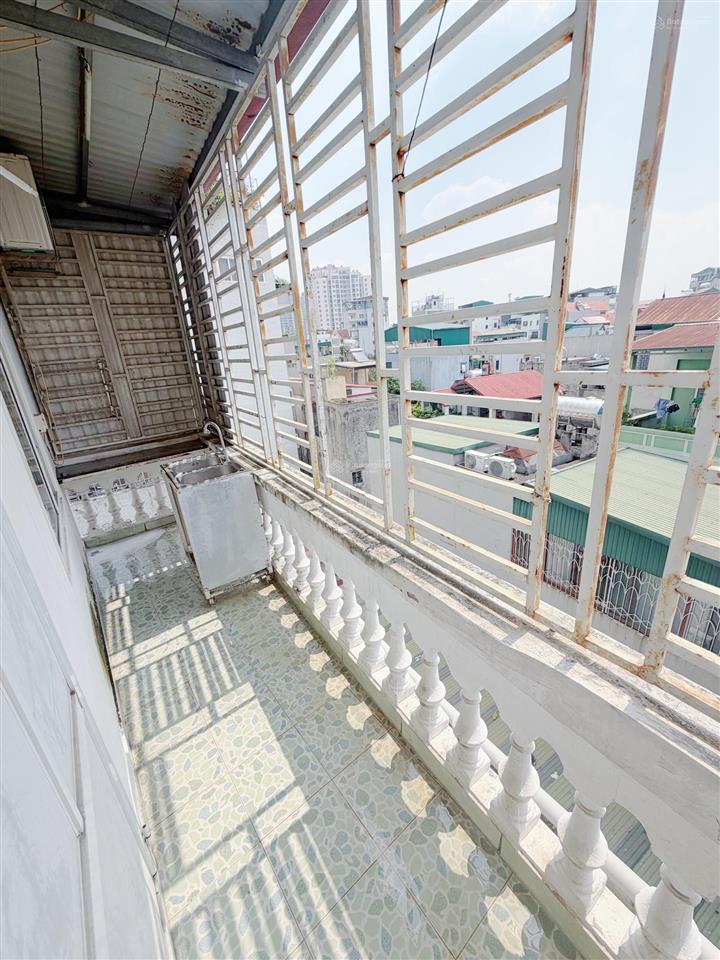 Chính chủ còn trọ tại 28 xuân la ( thông ngõ 565 llq )