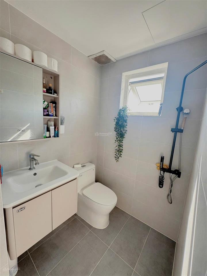Bán căn góc tầng cao chung cư nest home, 2pn 2wc, nhà đẹp, nội thất xịn xò, giá 3,1 tỉ thương lượng