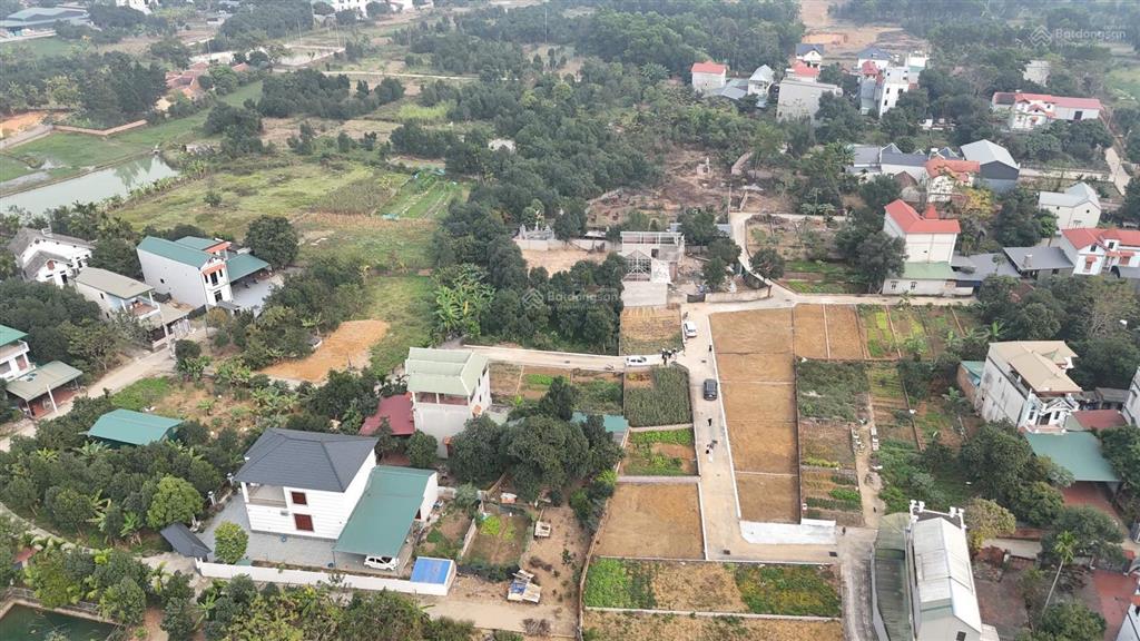 100m2 tân xã  sát công nghệ cao hoà lạc 4.3 tỷ . vị trí siêu đẹp