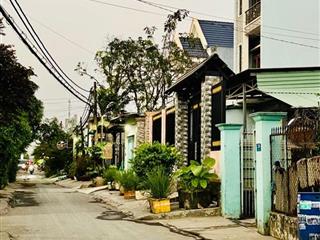 Bán nhà mặt tiền đường 8m 4 tầng btct 161,4m ngang lớn 5,58m x 30m hoàn công đủ pháp lý sạch