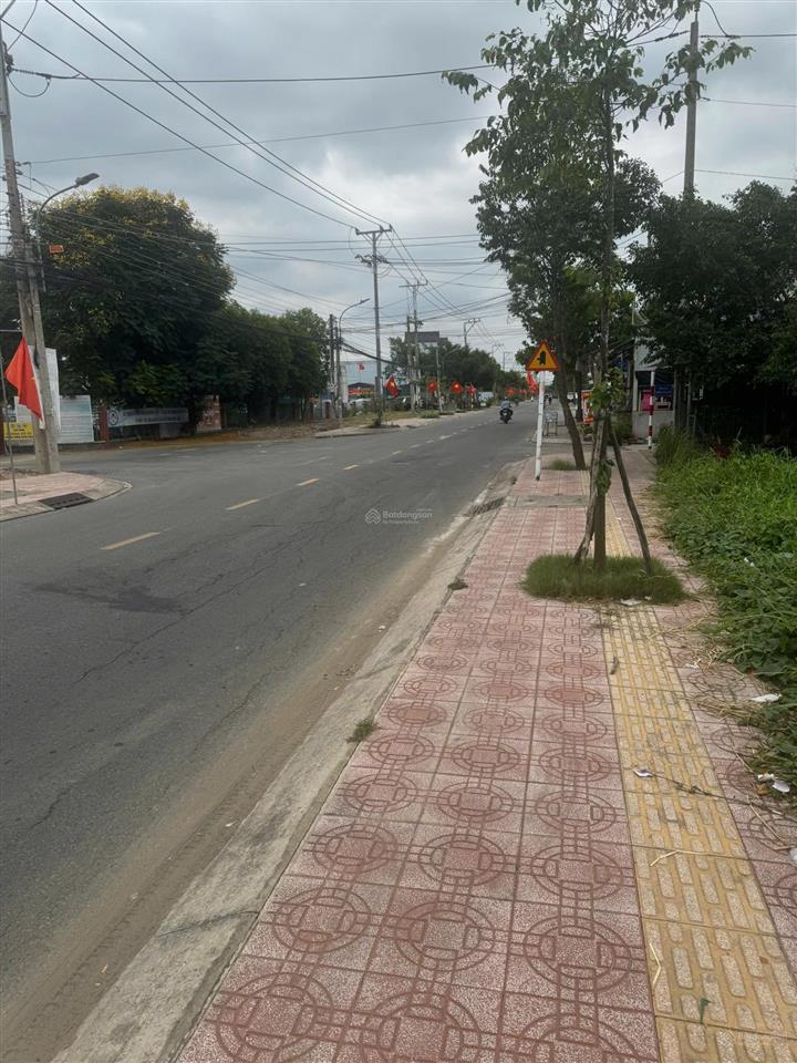 Đất lớn thổ cư xây dựng tự do  mặt tiền đường 20m châu thị kim tp. tân an  ngang 15m cực hiếm