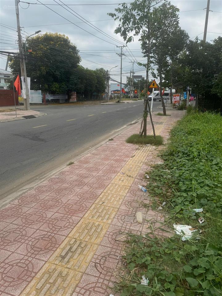 Đất lớn thổ cư xây dựng tự do  mặt tiền đường 20m châu thị kim tp. tân an  ngang 15m cực hiếm