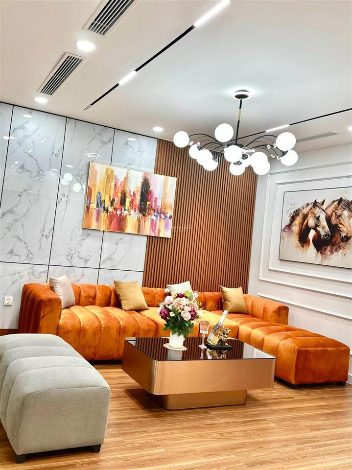 Chính chủ bán gấp căn 96m2 3n2vs tại golden park phạm văn bạch. giá 8,8 tỷ có thương lượng