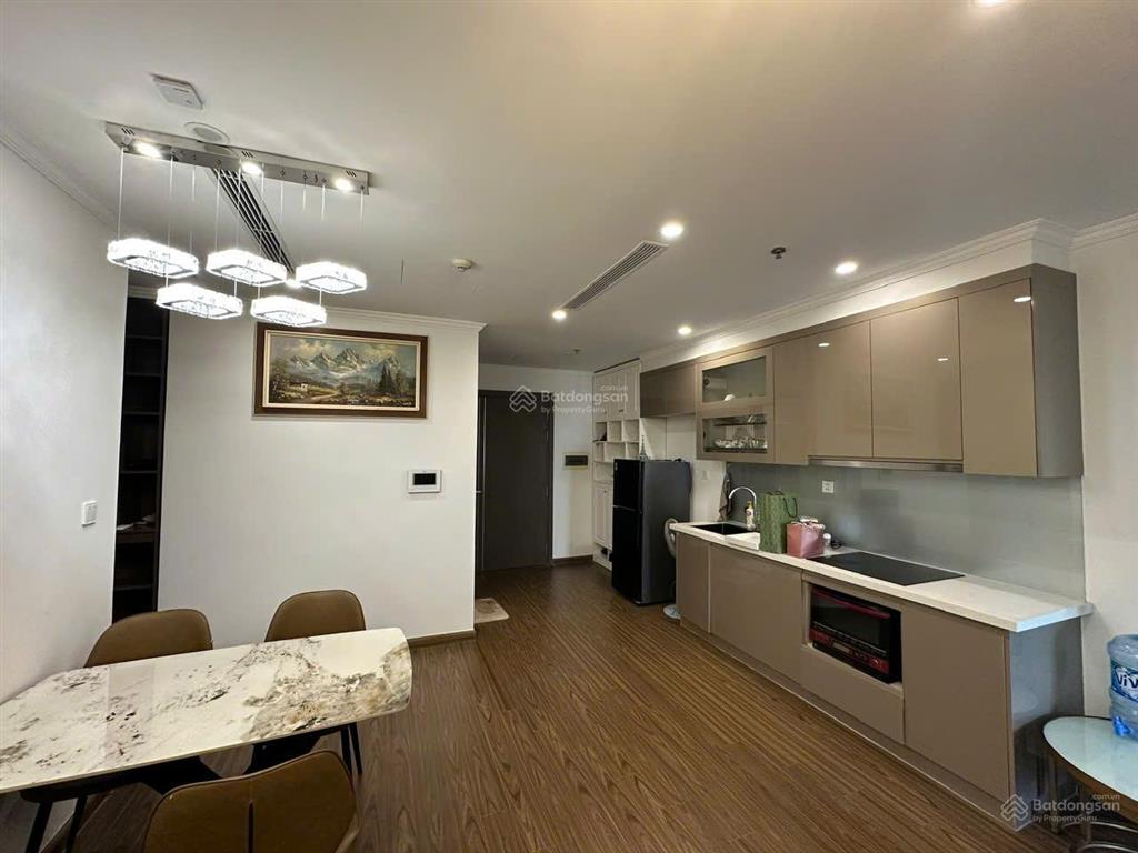 Tôi chủ nhà cần bán căn 2n2vs 68m tại vinhomes west point giá 6 tỷ có thương lượng