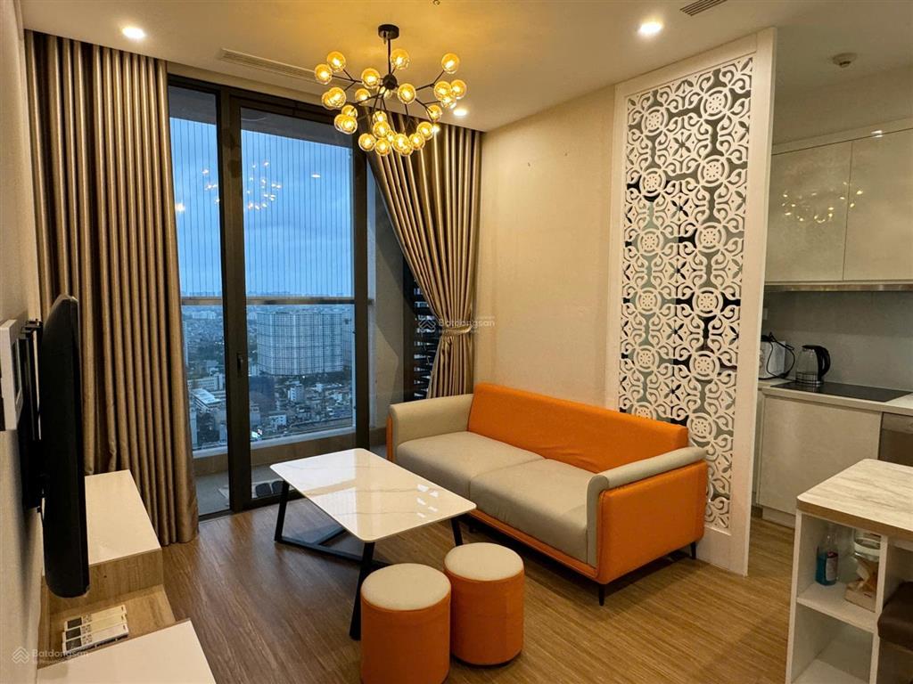 Tôi chính chủ cần bán căn 2n2vs 65m tại vinhomes skylake full nội thất, view đẹp giá 7,2 tỷ