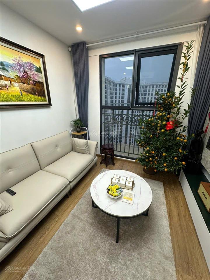 Tôi chính chủ cần bán gấp căn 3n2vs 99m² tại the emerald ct8 đình thôn, view đẹp giá 7,8 tỷ