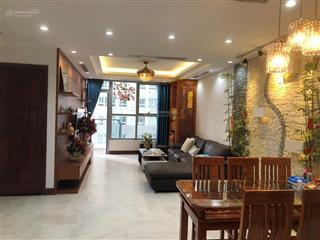 Tôi chính chủ cần bán căn 112m2 3n 2vs tại thăng long no 1, có slot ô tô, giá 8 tỷ có thương lượng