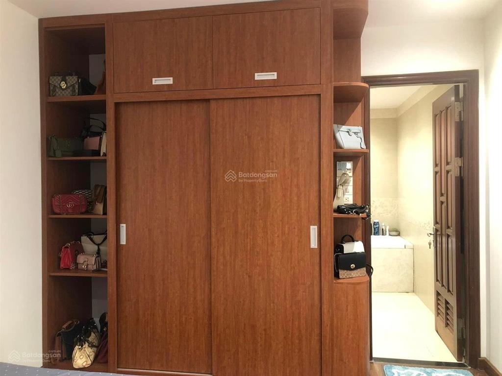 Tôi chính chủ cần bán căn 112m2 3n 2vs tại thăng long no 1, có slot ô tô, giá 8 tỷ có thương lượng
