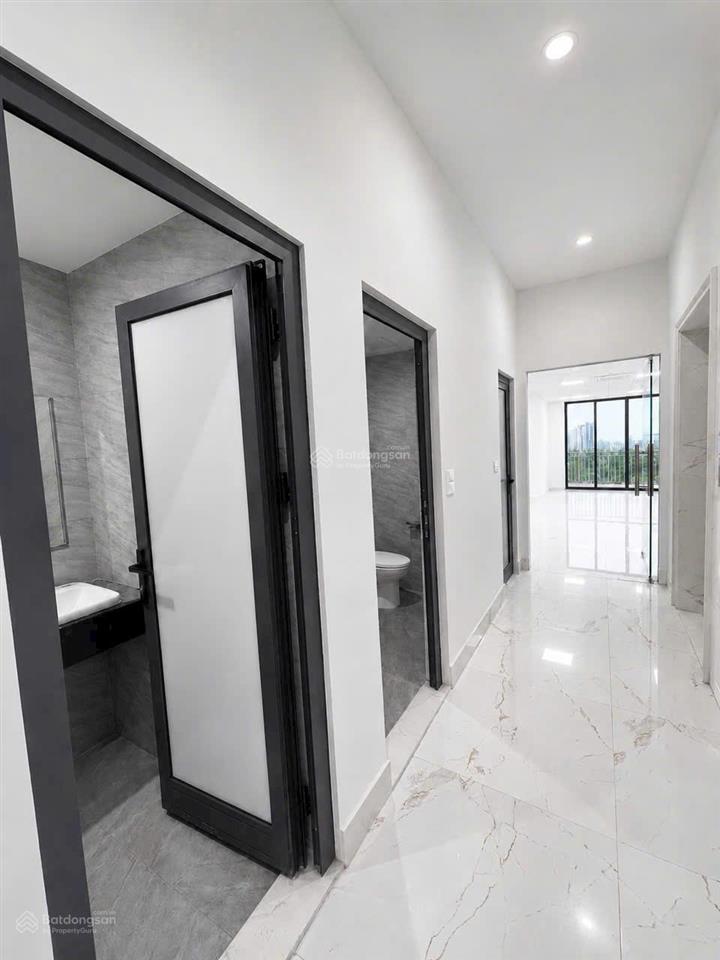 Cho thuê gấp văn phòng tầng 3 tại 72a ngõ 31 hoàng cầu, 14,5 triệu, 90m2