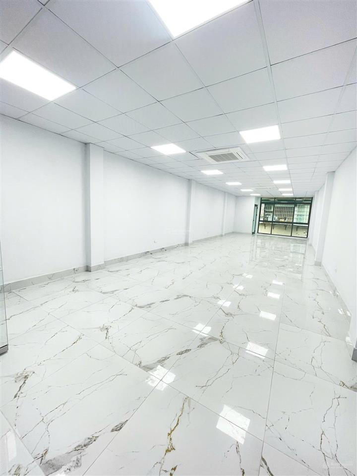 Cho thuê gấp văn phòng tầng 3 tại 72a ngõ 31 hoàng cầu, 14,5 triệu, 90m2