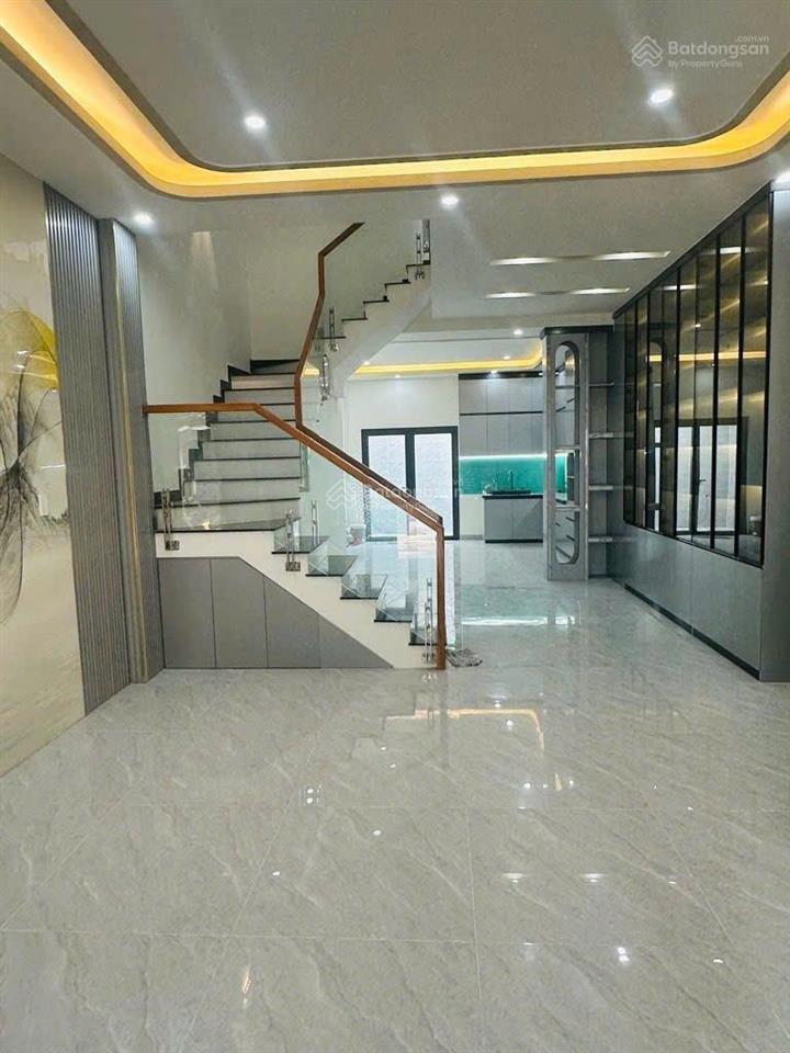 Nhà đẹp đón tết nguyễn thị sóc bà điểm nh.à mới toanh 4 tầng 83m2 ngang 5 full nội thất cao cấp