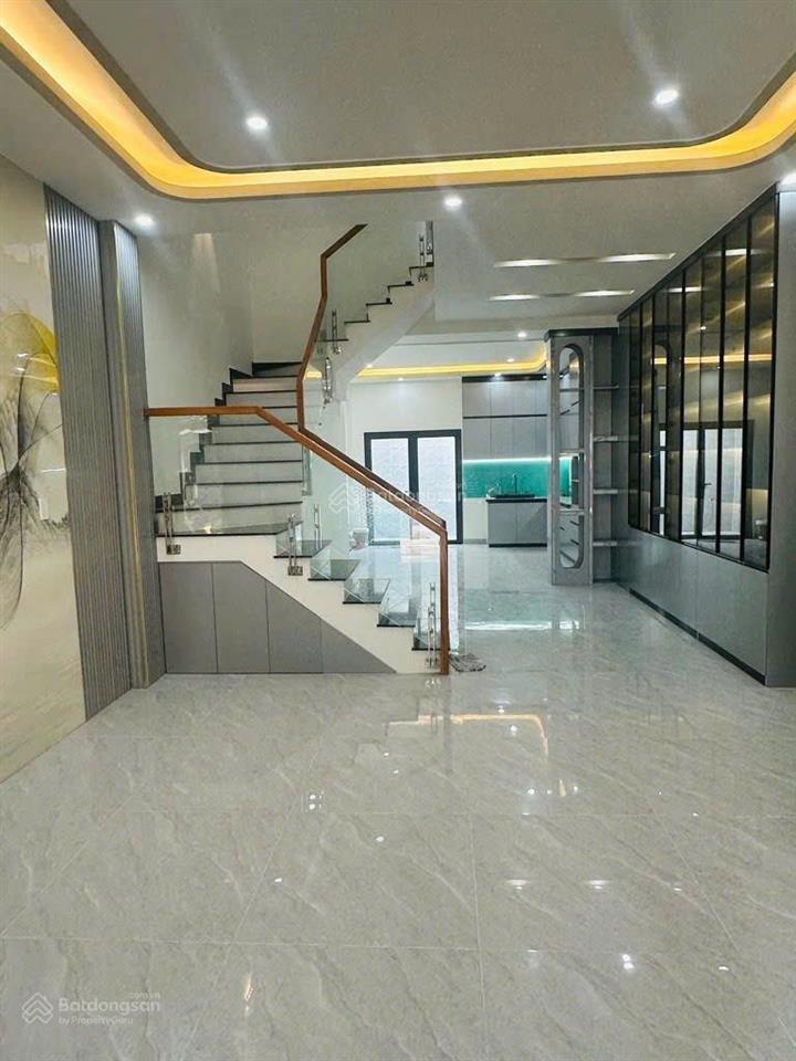 Nhà đẹp đón tết nguyễn thị sóc bà điểm nh.à mới toanh 4 tầng 83m2 ngang 5 full nội thất cao cấp