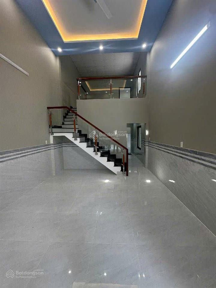 Nhà đẹp leng keng  hẻm xe hơi vào nhà  vị trí đẹp  ngang 5 bề thế  shr hàng hiếm.. 3.2 tỷ