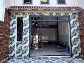 Căn nhà rất đẹp , ngang 5x18m =90m2 nhà mới giá 3,4 tỷ gần vin homes hóc môn tphcm