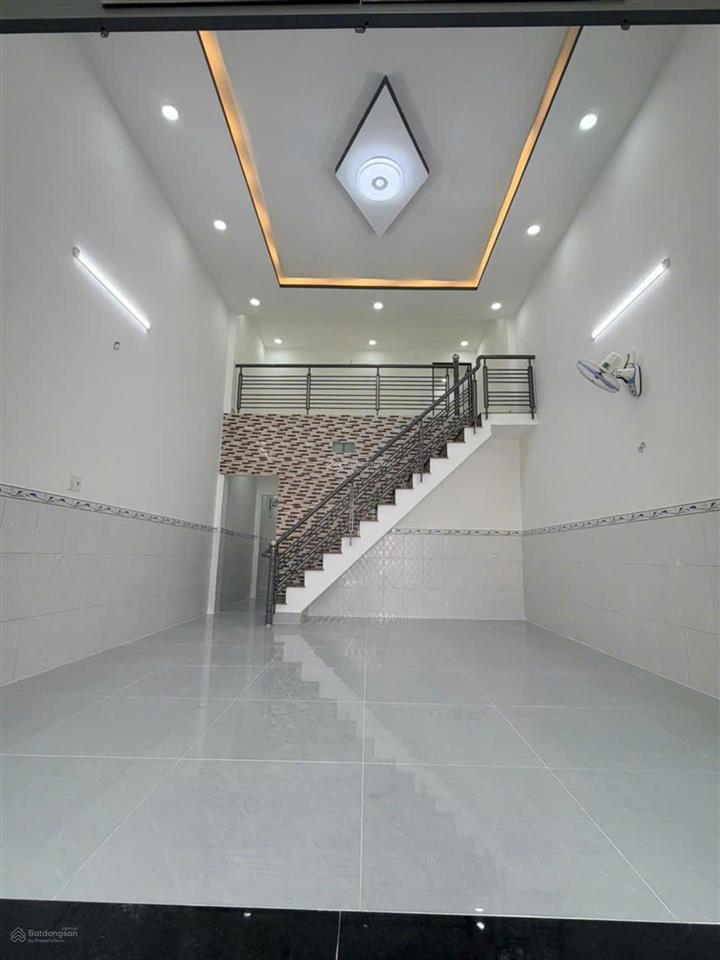 Nhà đẹp đặng thúc vịnh , hóc môn  hxh 5m x17m =85m2 thông  3pn  chỉ 3.98 tỷ