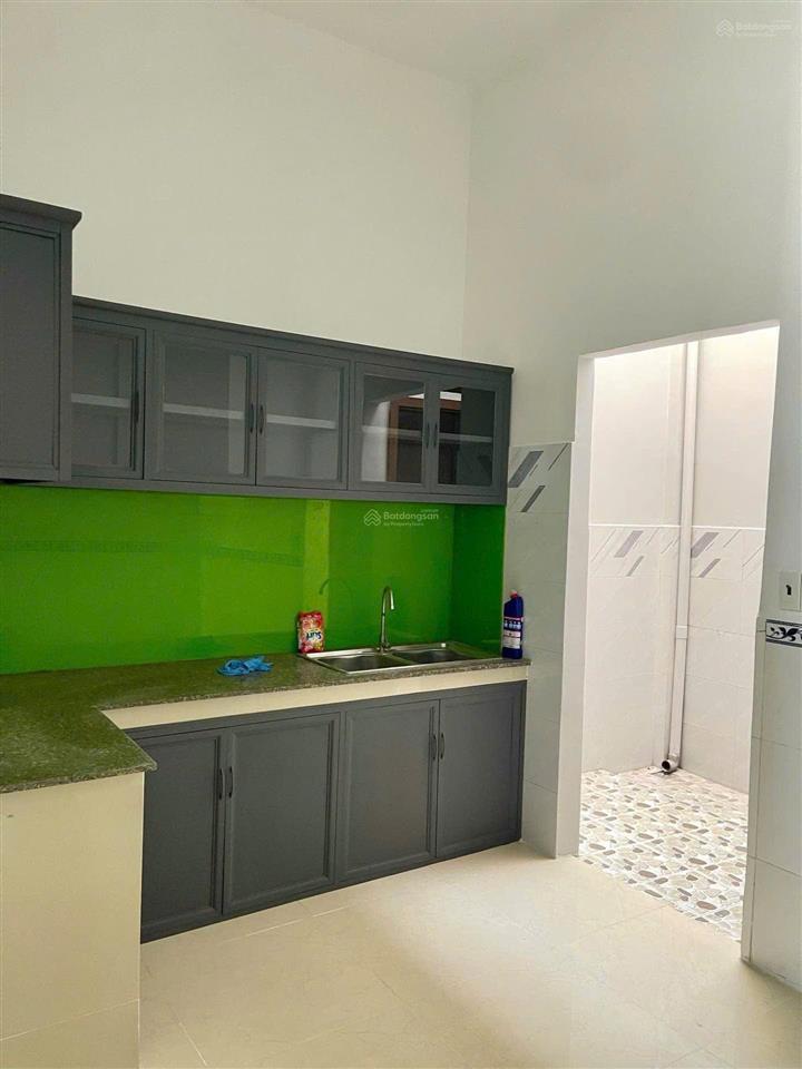 Nhà mới xây kiên cố 2 tầng 4x16m giá 3,98 tỷ ngay đường trần văn mười bà điểm hóc môn, tphcm