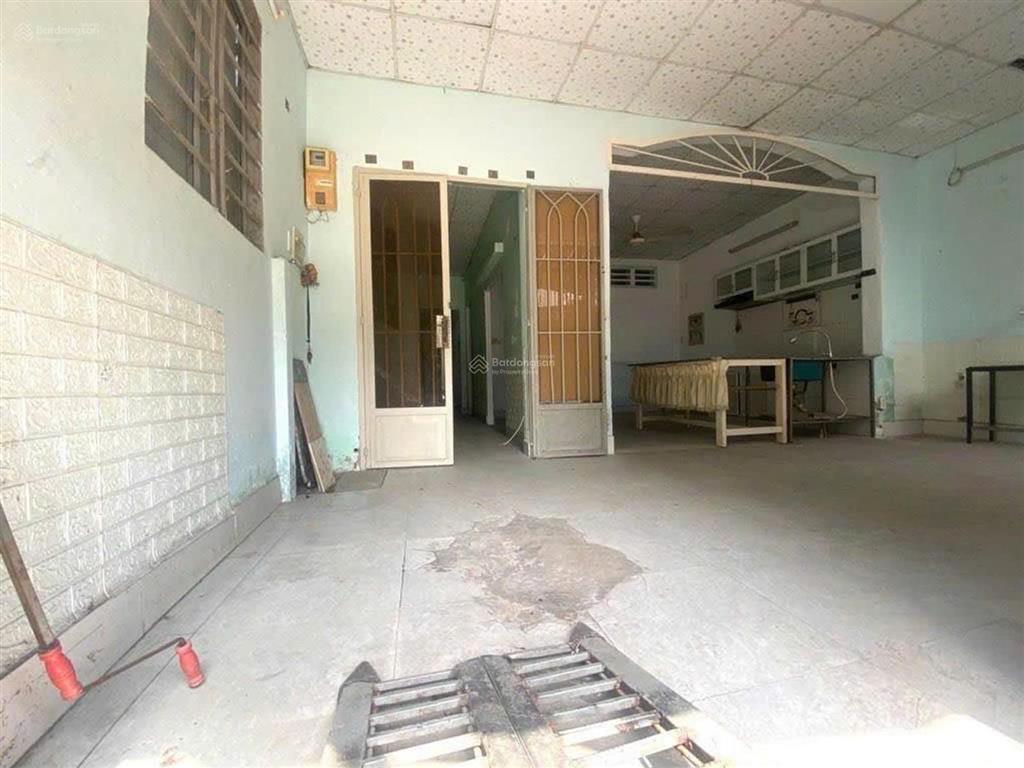 Bán nhà ngang khủng 6m x18 = 108.7m2, giá nhỉnh 4 tỷ gần siêu thị mega q12, tphcm