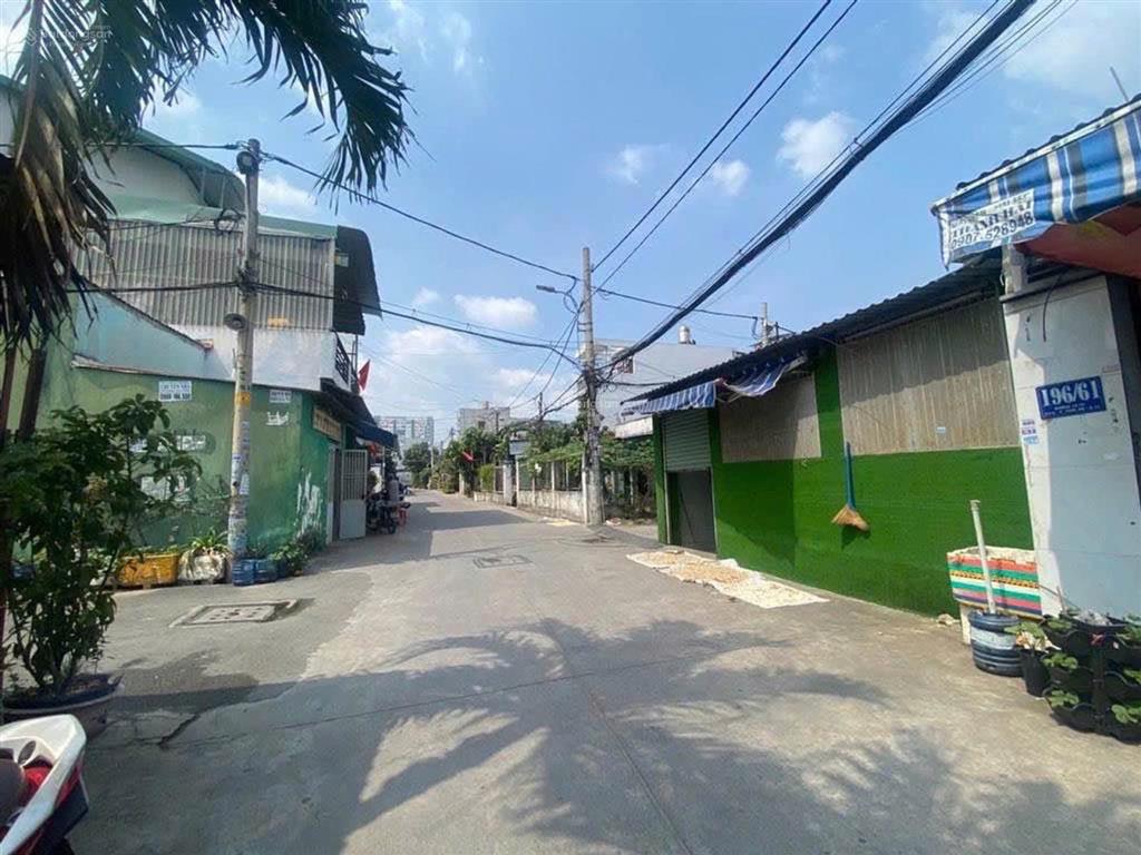 Bán nhà ngang khủng 6m x18 = 108.7m2, giá nhỉnh 4 tỷ gần siêu thị mega q12, tphcm