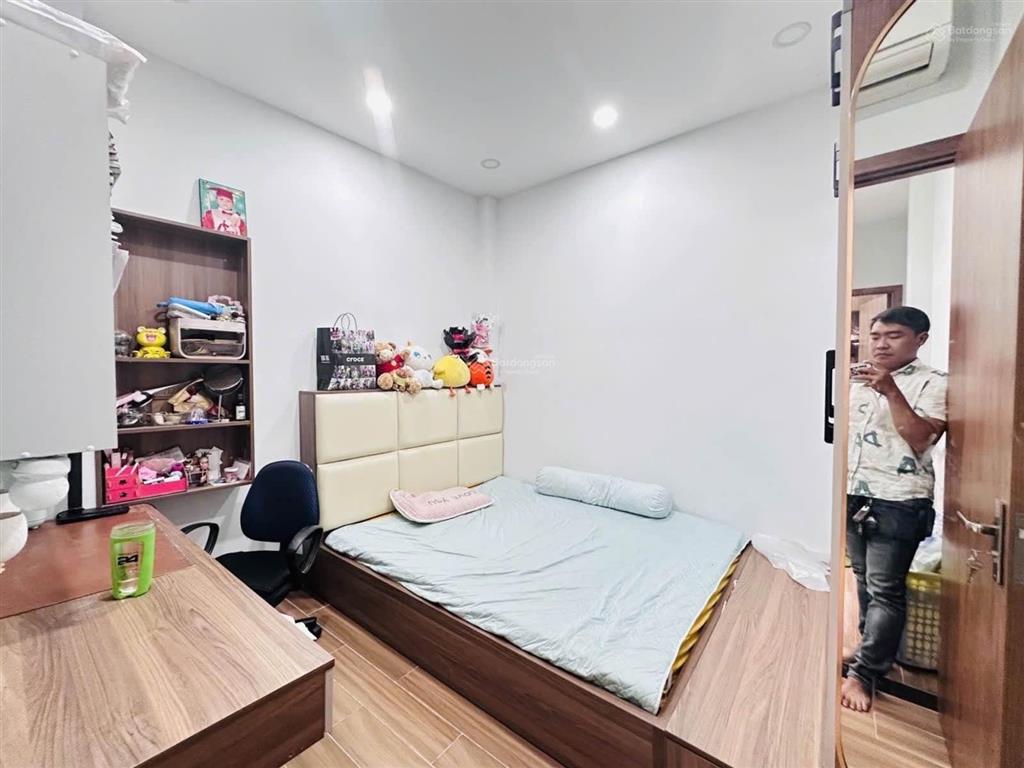 Căn nhà kiên cố gần bx an sương q12 tphcm giá ngộp 3,3tỷ