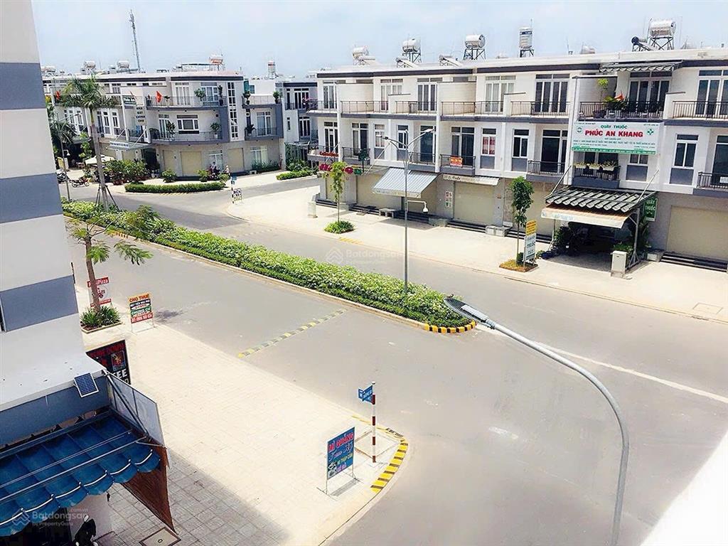 Gấp, cần bán nhà phố liền kề vinhomes hóc môn, tphcm (giá 2,8 tỷ = 100%)
