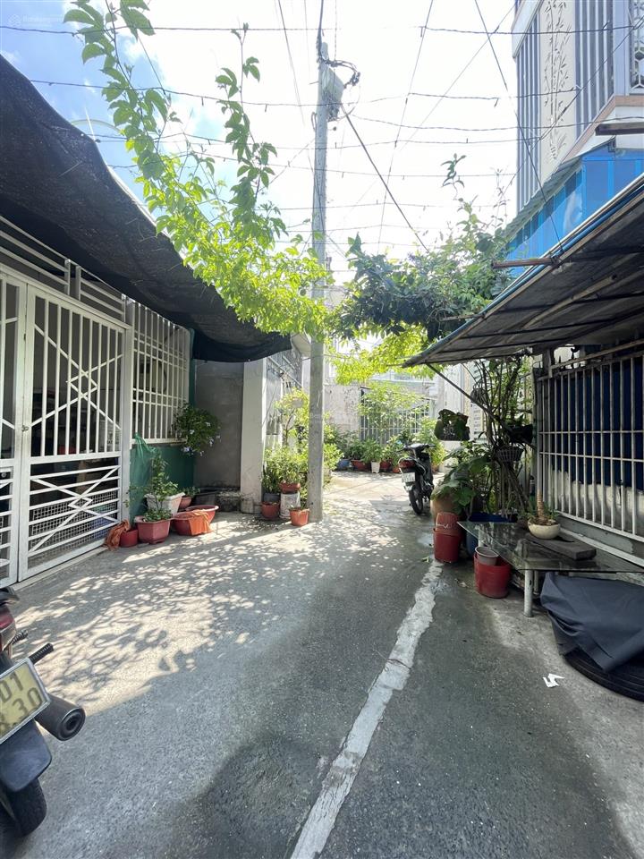 Bán nr 86,3m2, 3,78 tỷ ở trung mỹ tây, q12, hcm