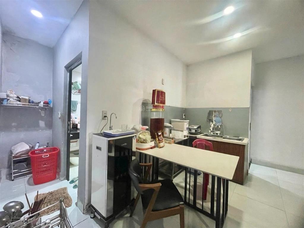 Nhà đẹp  7.9x16m  2pn  khu nhà giàu  view công viên  trường phạm văn sáng phường bà điểm