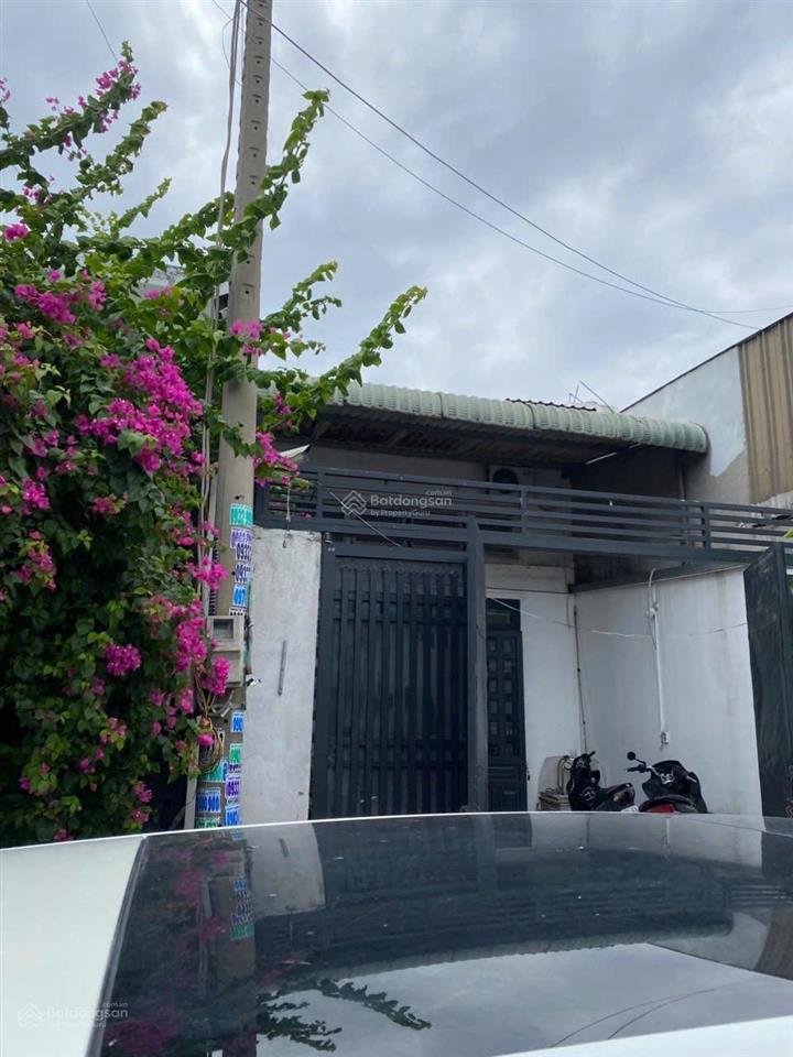 Nhà ngộp 1/ dương công khi 96.9m2 ngang 5x19m hxh 6m, có nhà cấp 4 + gác 2pn = 2.65tỷ