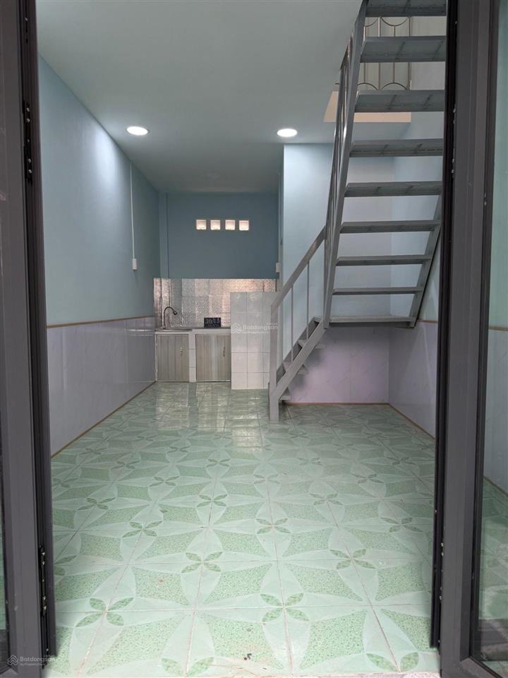 Nhà sổ hồng riêng hoàn công giá full 2.35 tỷ. xd 2 tầng. tại q12 tphcm (nhà thật giá thật)