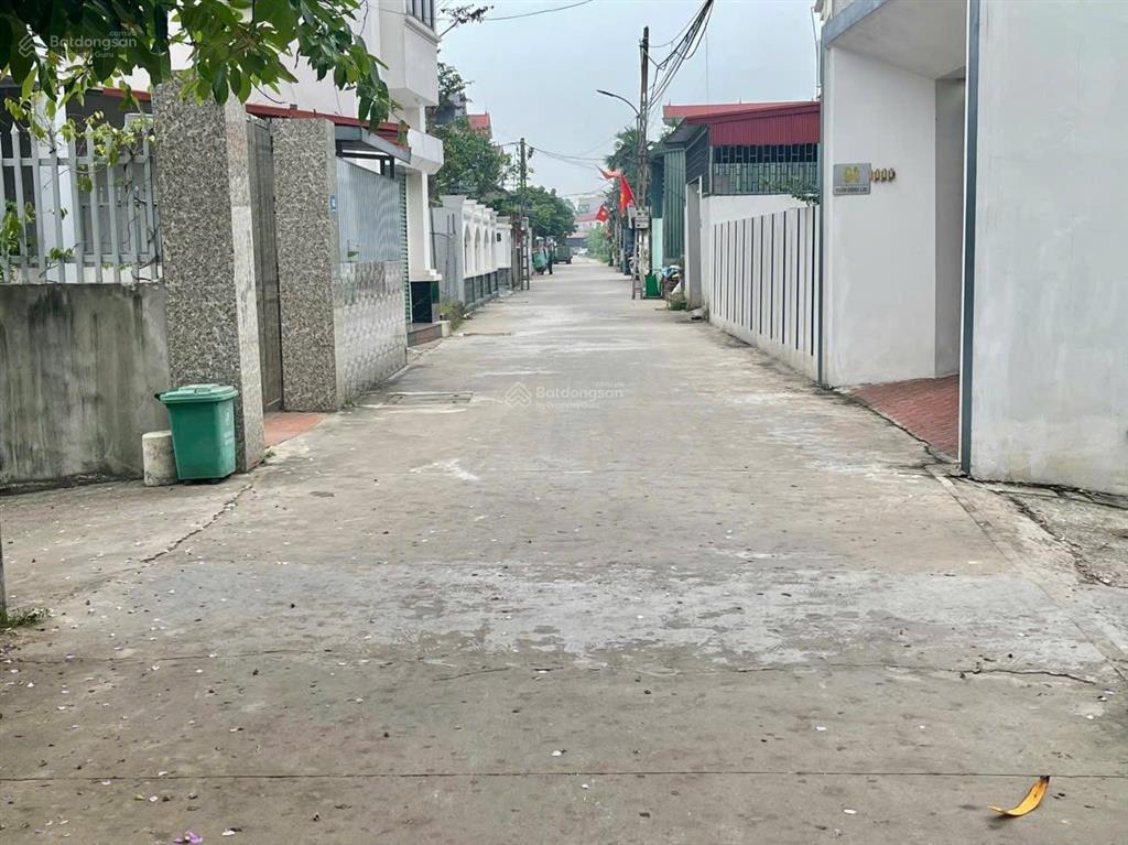 Lô đất trục chính kinh doanh gia chủ cần tiền gủi bán 105m đông nai nội bàihà nội m