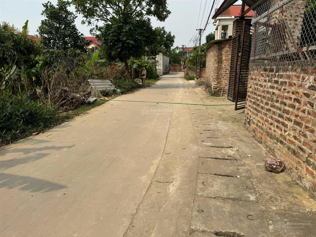 Chủ cần tiền mua chung cư cần bán gấp 60 m full địa chỉ thôn đầu cầu xã bắc phúc nay xã đa ph