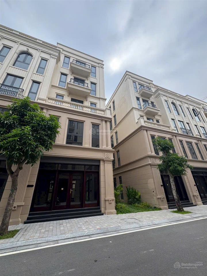 Siêu phẩm liền kề xẻ khe vinhomes cổ loa đông anh 75m2 đường thiên nga giá sốc