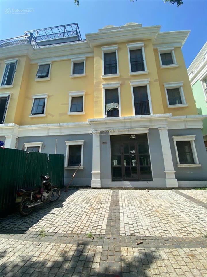 Bán biệt thự premier village hạ long, giá ưu đãi chỉ với 43 tỷ, diện tích 300m2