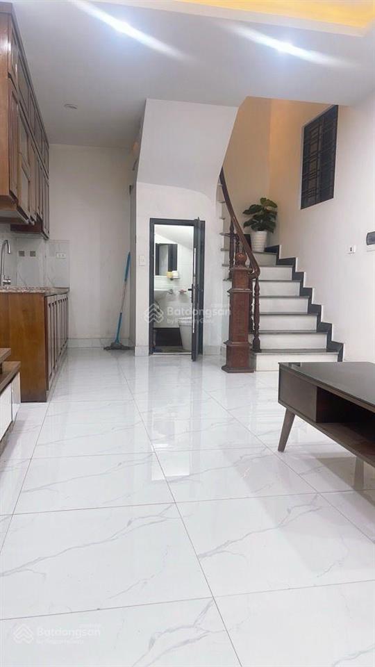 Bán nhà 5 tầng mỹ đình chỉ 8,45 tỷ nhà đẹp ở ngay vị trí đẹp trung tâm mỹ đình ngõ r