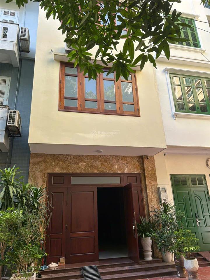 Cho thuê nhà riêng hiện đại có thang máy làm văn phòng