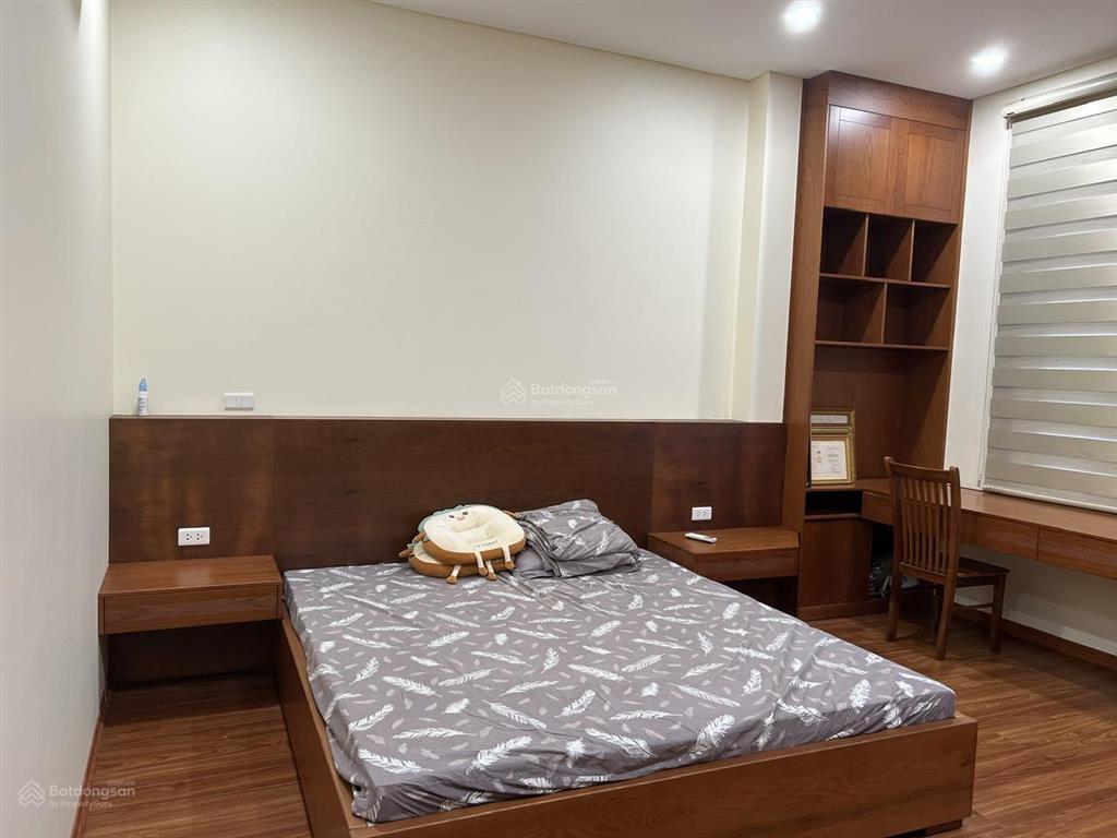 Cho thuê nhà cao cấp nội thất đẹp ô tô đỗ miễn phí 0đ phí dịch vụ cầu giấy