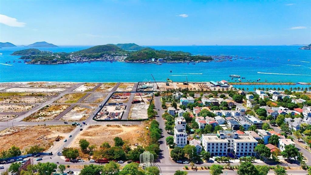 Bán biệt thự an viên  thảo điền 2 tại nha trang hàng kín