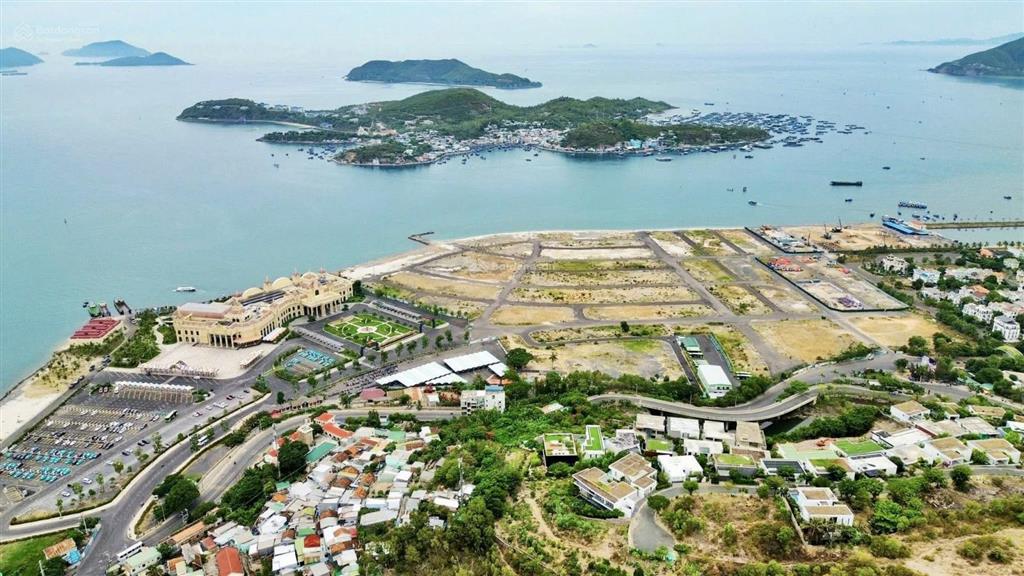 Bán biệt thự an viên  thảo điền 2 tại nha trang hàng kín