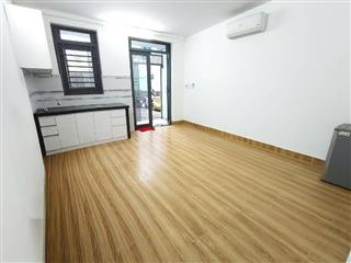 Gần chợ bà chiểu nhà 56m2 ngang 4,2m nhà nở hậu - hẻm thông gần mặt tiền chỉ 6,xT  + Kết cấu : trệt gồm 2PN 3WC, PK