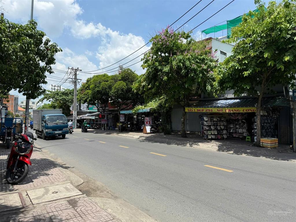 40 tỷ về 33 tỷ tl! góc 2 mặt tiền nơ trang long  dt 9.8x16.3m. 9 tầng  hđt 110 triệu/tháng