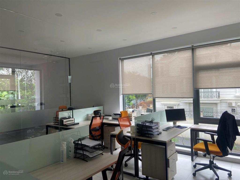 Bán nhà mặt tiền nguyễn văn hưởng, thảo điền, quận 2 dt 18x27m, 3 tầng, giá bán 109 tỷ