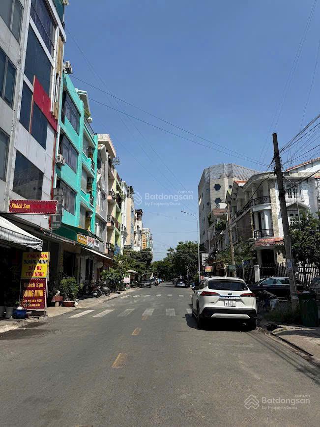 Bán nhà mặt tiền đường số 5, cạnh metro tốt, hầm 4 tầng, giá bán 34,5 tỷ