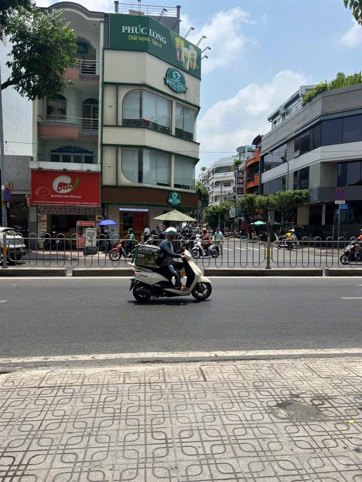 Siêu phẩm lô góc 444m2 mặt tiền quận 4  "gà đẻ trứng vàng" giảm sốc 7 tỷ