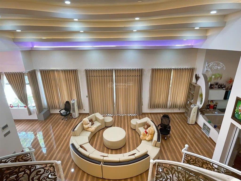 Giảm gấp 15 tỷ bán đất tặng nhà biệt thự vườn diện tích 2.842m2 đường dầu ba, an phước, đồng nai