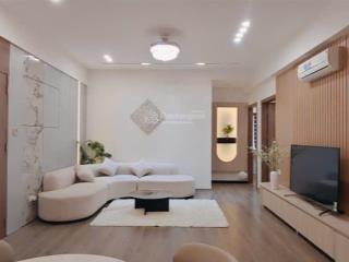 Cần cho thuê gấp căn hộ chung cư đẹp như khách sạn 5 sao giá tốt vào ở luôn
