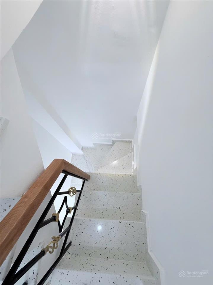 Chỉ 3.8 tỷ mặt tiền đường văn cao  phú thạnh  q. tân phú  3 tầng xây mới 100% vừa ở vừa kd ngay